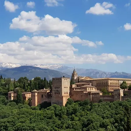 Genuar Granada. Parking * Γρανάδα